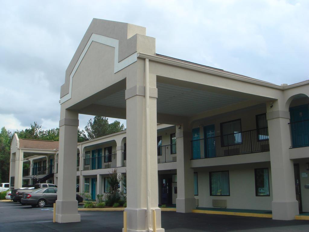 Key West Inn - Roanoke 객실 사진