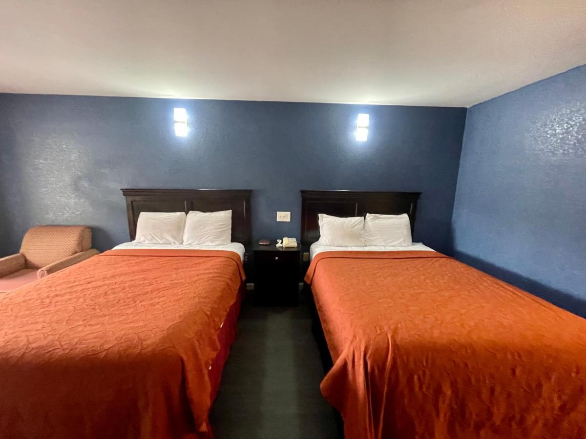 Key West Inn - Roanoke 외부 사진