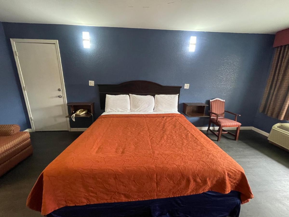 Key West Inn - Roanoke 외부 사진
