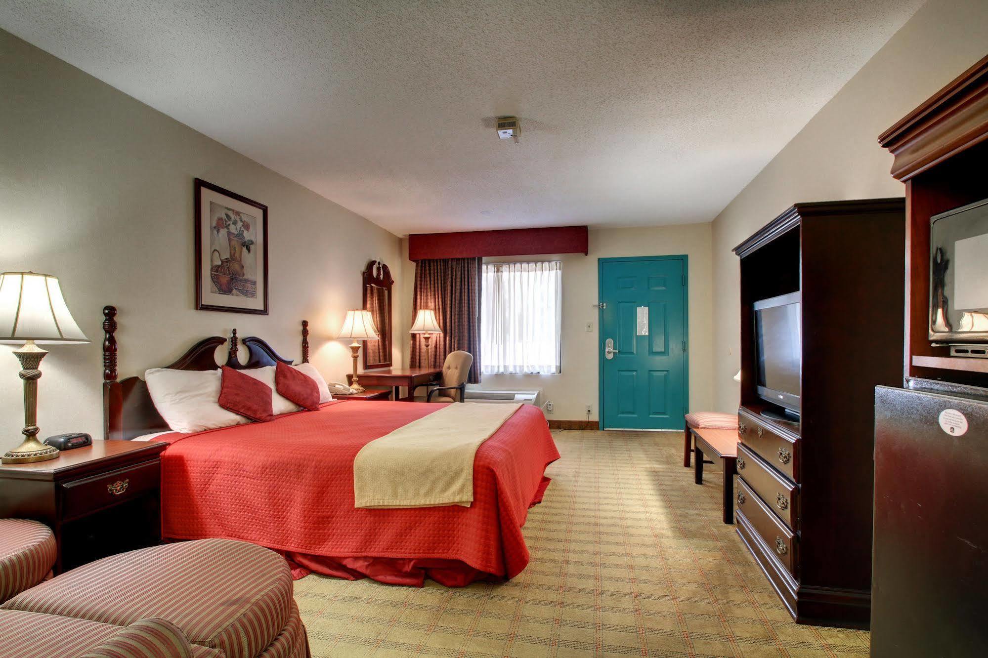 Key West Inn - Roanoke 외부 사진